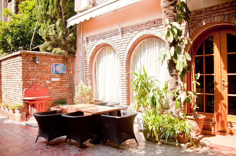 Hotel Villa Tafaj Tirana Exterior photo