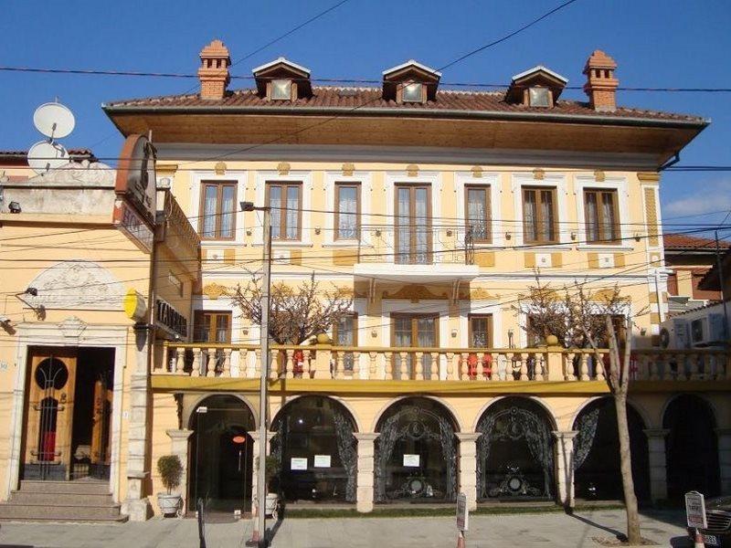Hotel Villa Tafaj Tirana Exterior photo